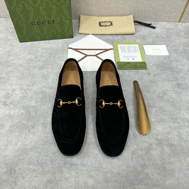 G*u*i leather shoes